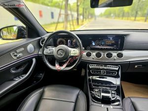 Xe Mercedes Benz E class E300 AMG 2019