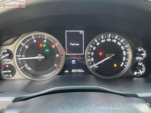 Xe Toyota Land Cruiser VX 4.6 V8 2017