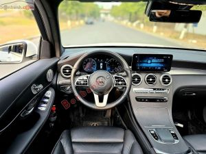 Xe Mercedes Benz GLC 300 4Matic 2020