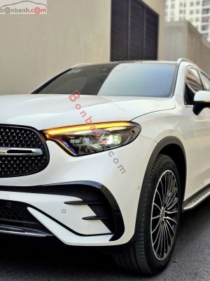 Xe Mercedes Benz GLC 300 4Matic 2023