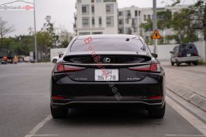 Xe Lexus ES 250 F Sport 2022