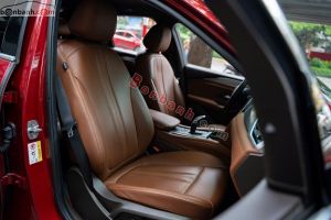 Xe VinFast Lux A 2.0 Premium 2.0 AT 2021
