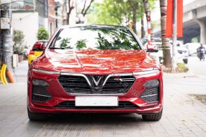 Xe VinFast Lux A 2.0 Premium 2.0 AT 2021