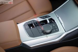 Xe BMW 3 Series 320i Sport Line 2024