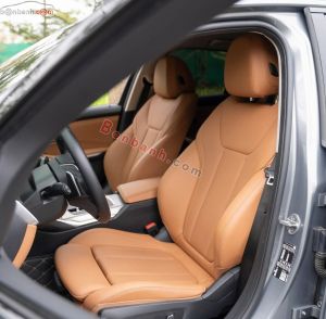 Xe BMW 3 Series 320i Sport Line 2024