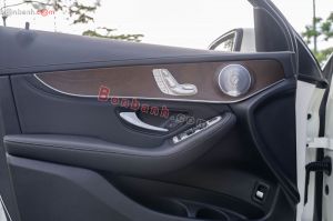 Xe Mercedes Benz GLC 200 4Matic 2020